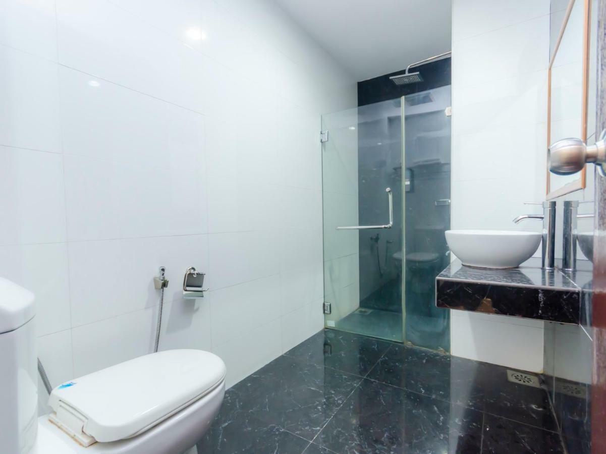 Oyo 1201 Wf Hotel Johor Bahru Exterior foto