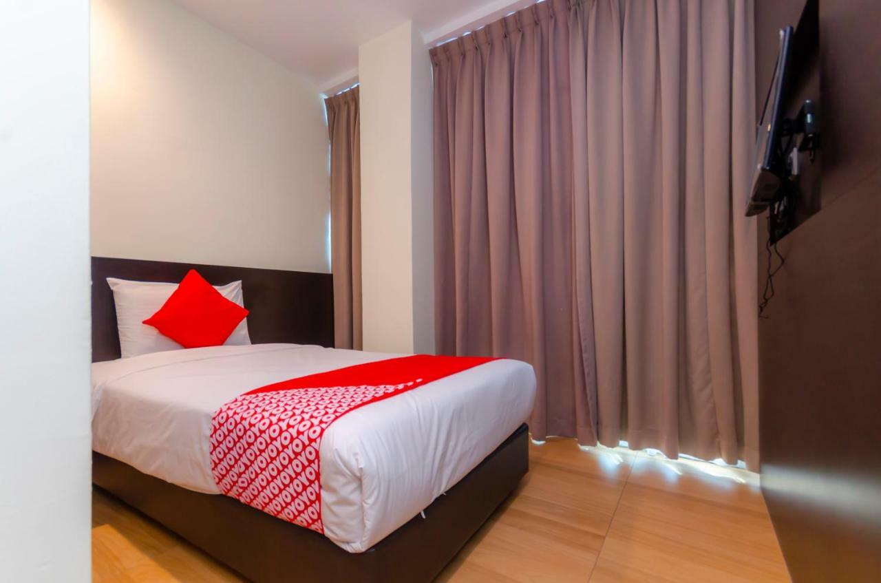 Oyo 1201 Wf Hotel Johor Bahru Exterior foto