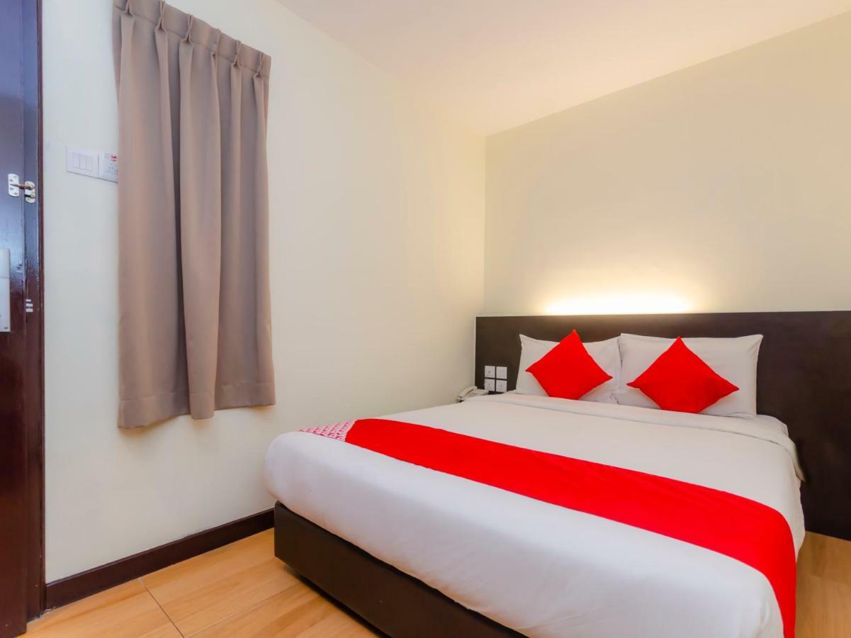 Oyo 1201 Wf Hotel Johor Bahru Exterior foto