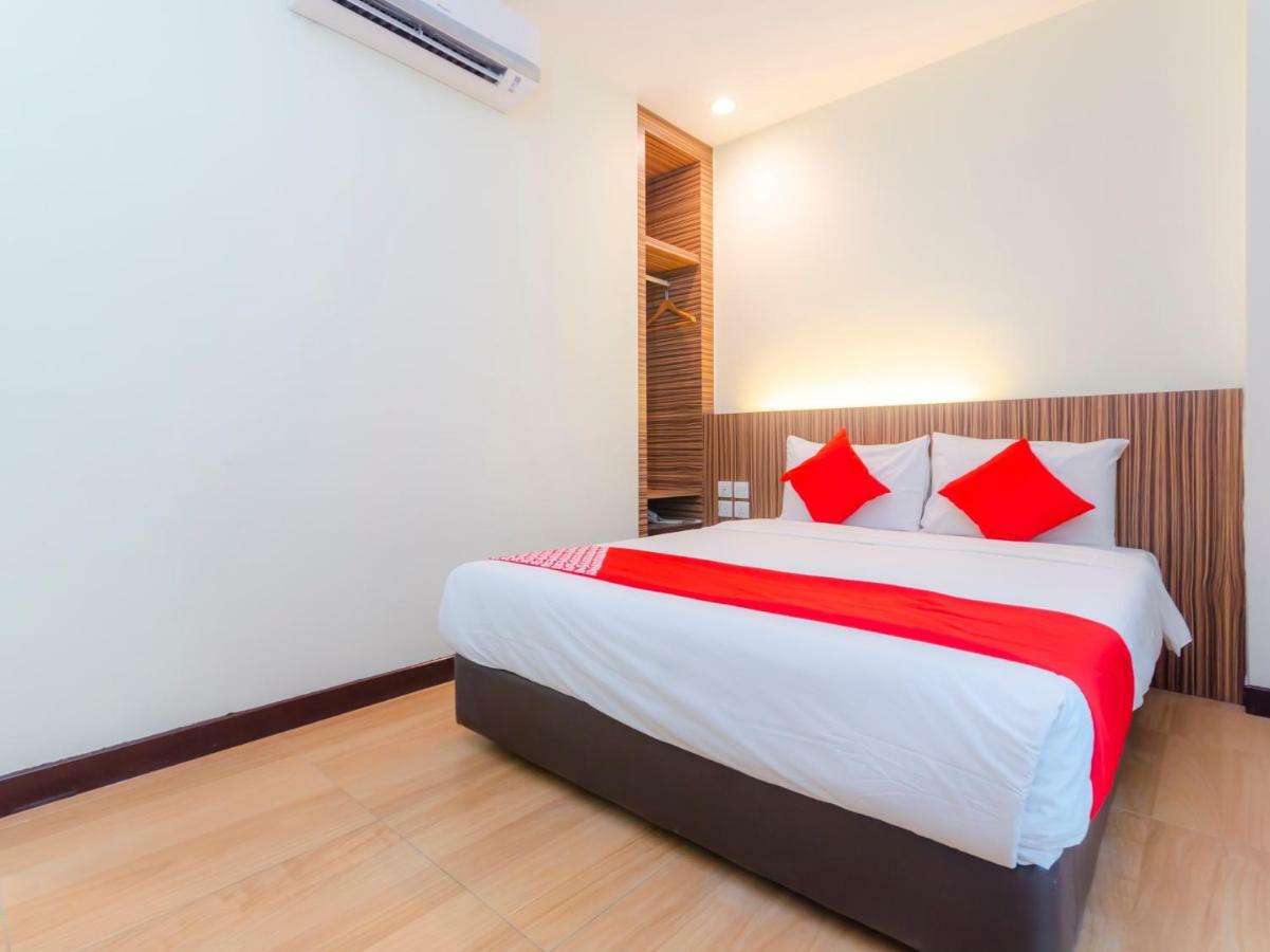 Oyo 1201 Wf Hotel Johor Bahru Exterior foto